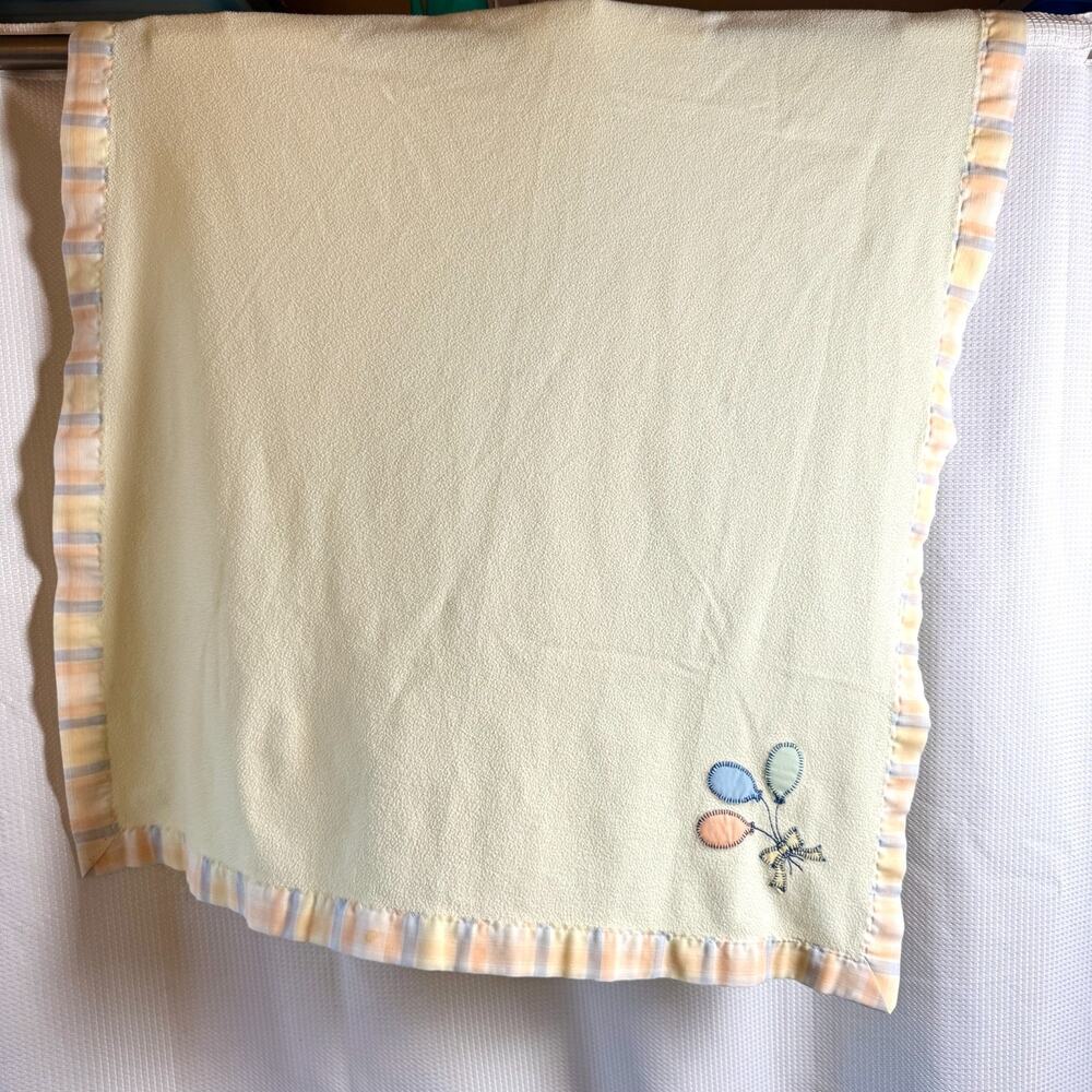 QUILTEX Vintage Baby Blanket 3 Balloons Embroidered Nylon Trim Yellow Union USA